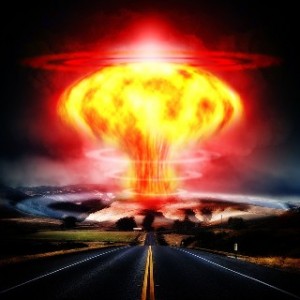 nuclear-explosion-356108_640